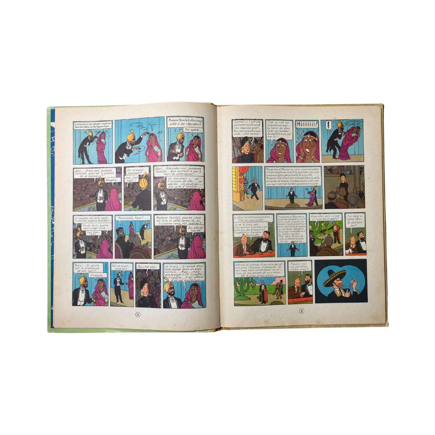 Page de couverture du livre Les Aventures de Tintin par Hergé, Les 7 boules de cristal, illustré avec Tintin et le cristal.