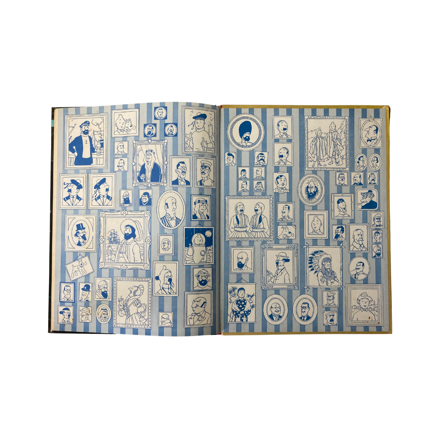 Page du livre "Les Aventures de Tintin" par Hergé, volume 714 pour Sydney, édition Espace714 avec couverture colorée.