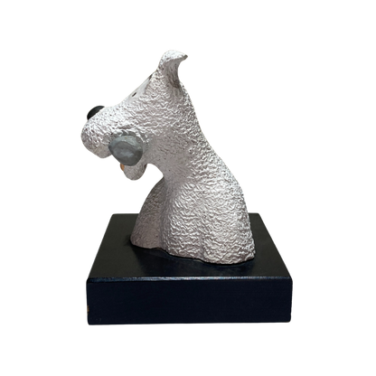 Buste Milou en os, modèle détaillé de la figurine de la marque Espace714, visible en vue de face avec textures fines.