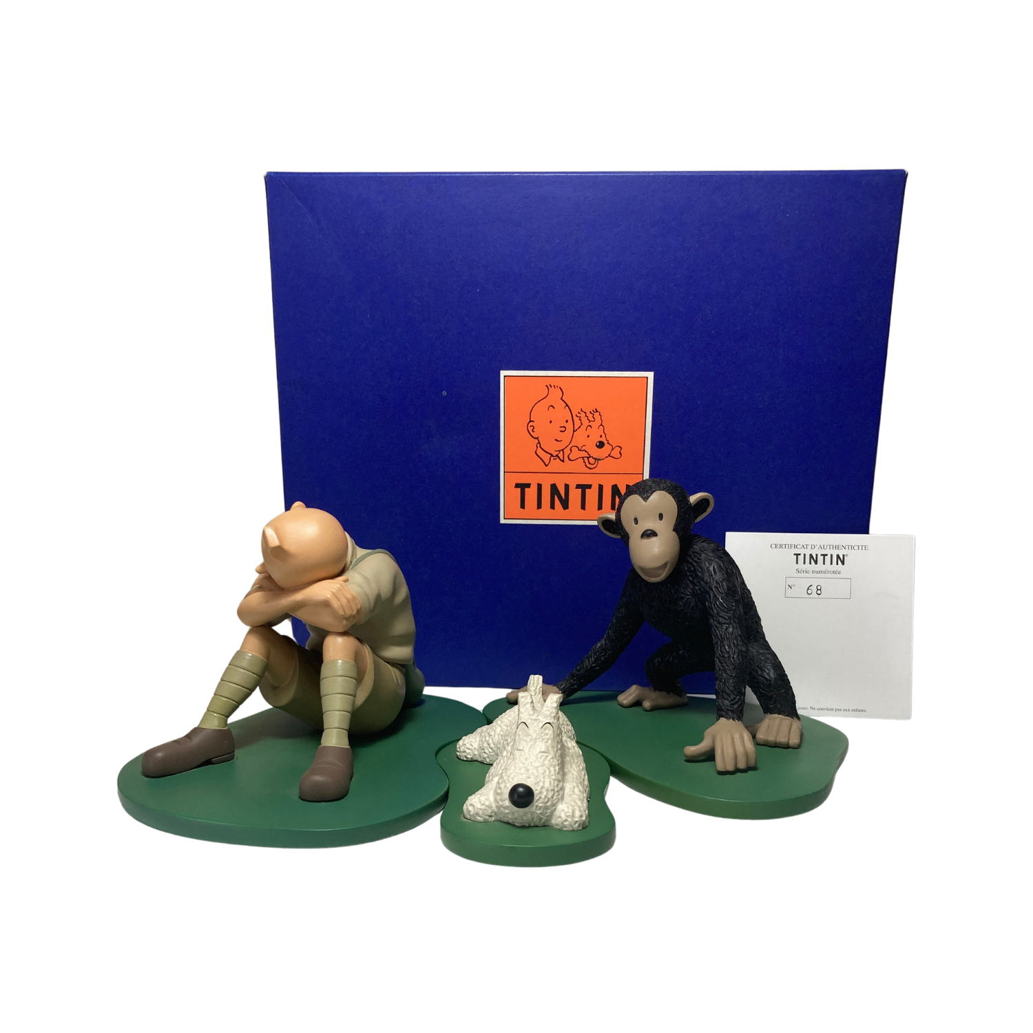 Diorama Tintin dormant, figurine détaillée de Tintin dans un décor miniature, créé par Espace714.