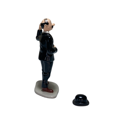 Statue de Dupond debout en résine de la marque Espace714, représentant un personnage avec un costume élégant.