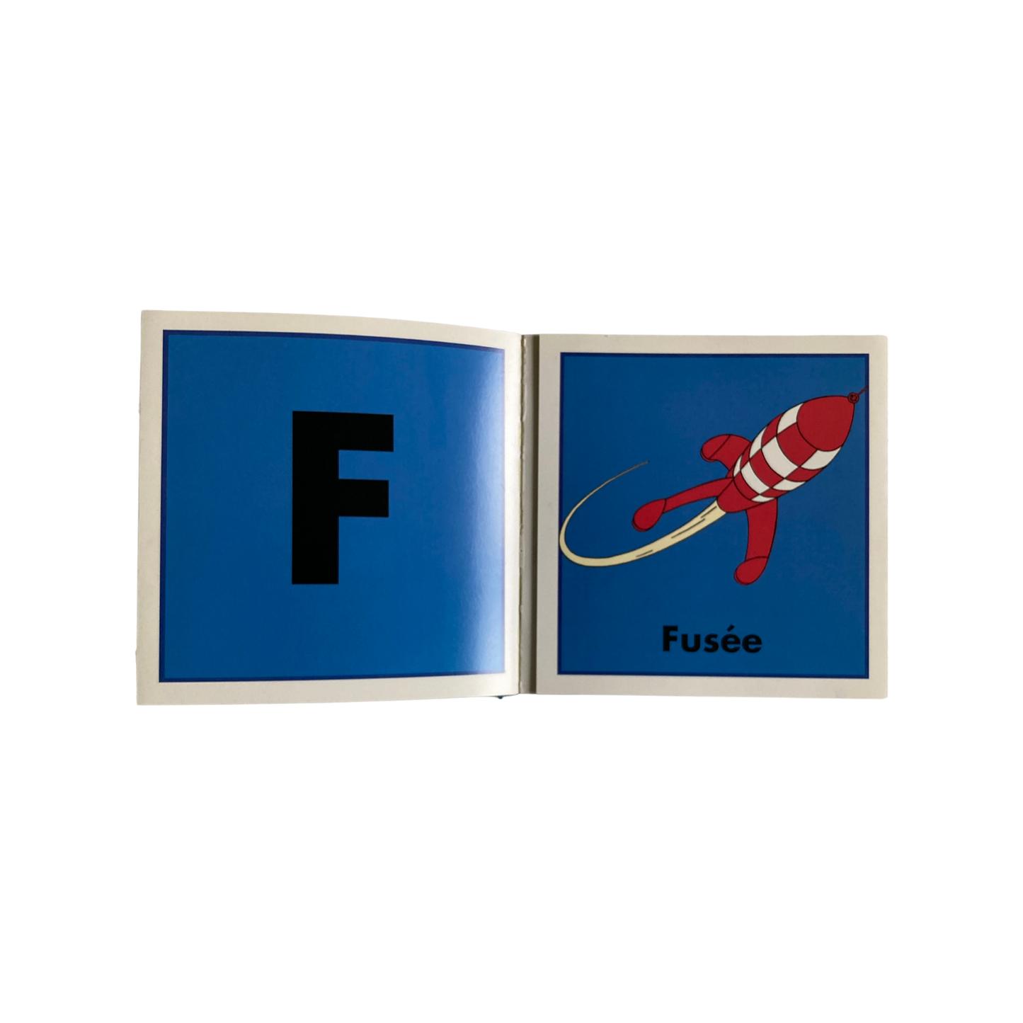 Images en action Espace714 montrant des lettres pour découvrir l'alphabet avec des illustrations colorées et éducatives.