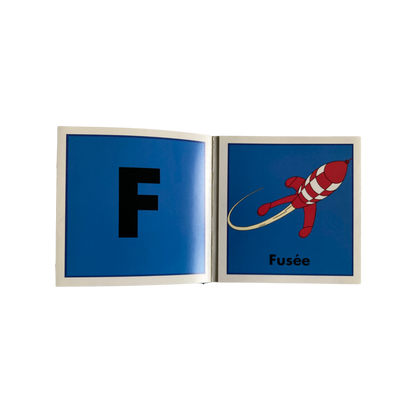 Images en action Espace714 montrant des lettres pour découvrir l'alphabet avec des illustrations colorées et éducatives.