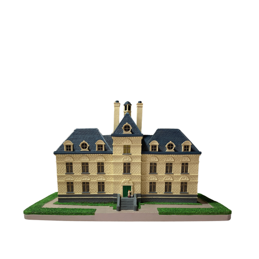 Maquette du château de Moulinsart d'Espace714, vue détaillée de la miniature du célèbre château de Tintin.