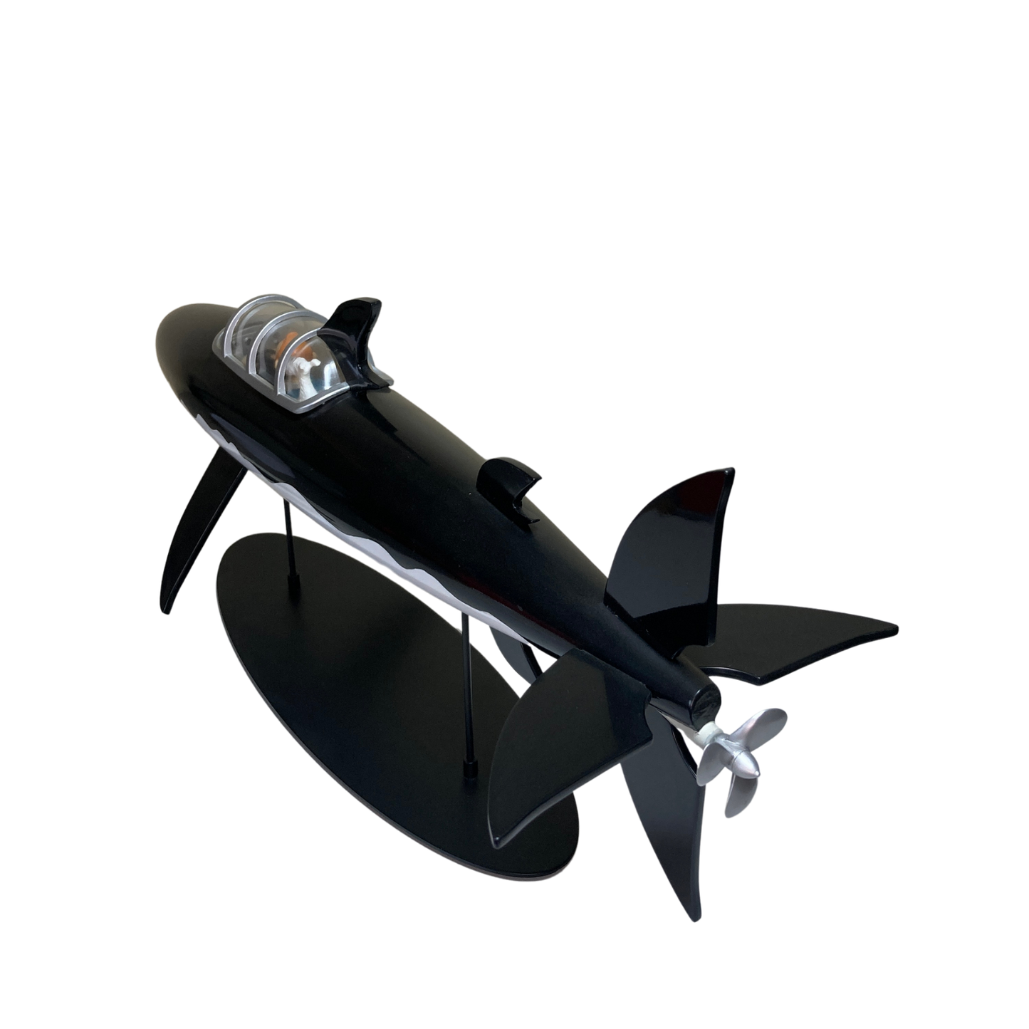 Maquette de sous-marin Requin Espace714, détaillée avec formes réalistes et couleurs marines, vue de face.