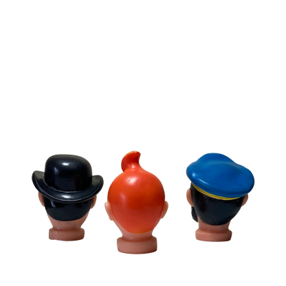 Têtes de marionnette en plastique souple de la marque Espace714, vues en gros plan, colorées et expressives.