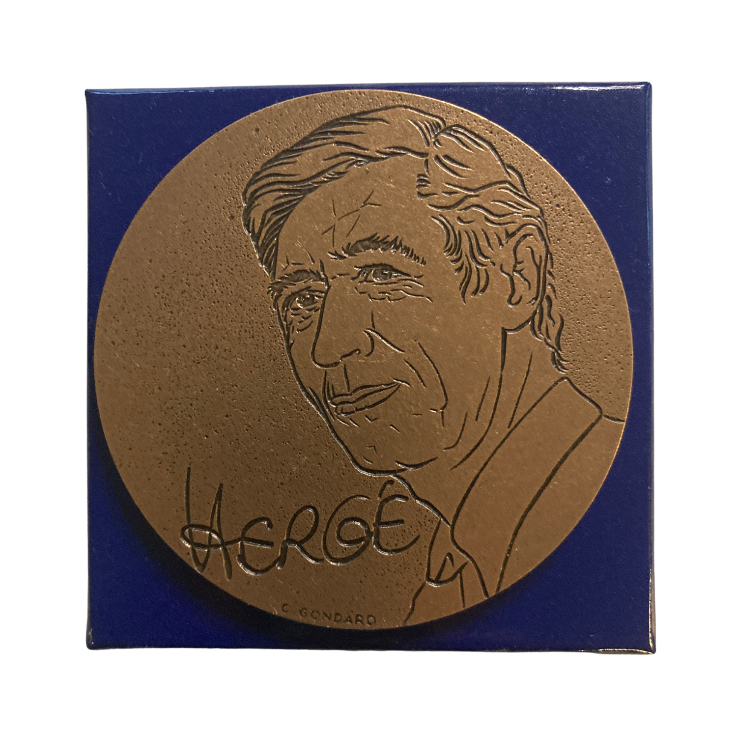 Pièce de monnaie Tintin Hergé Monnaie de Paris, illustrant les aventures de Tintin en relief, avec détails artistiques.