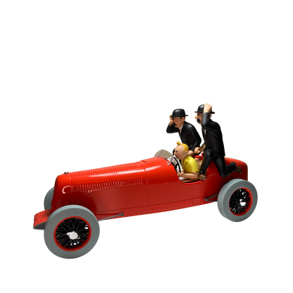Figurine de Tintin avec les Dupondt et le bolide rouge, modèle de la collection Espace714, vue en gros plan.