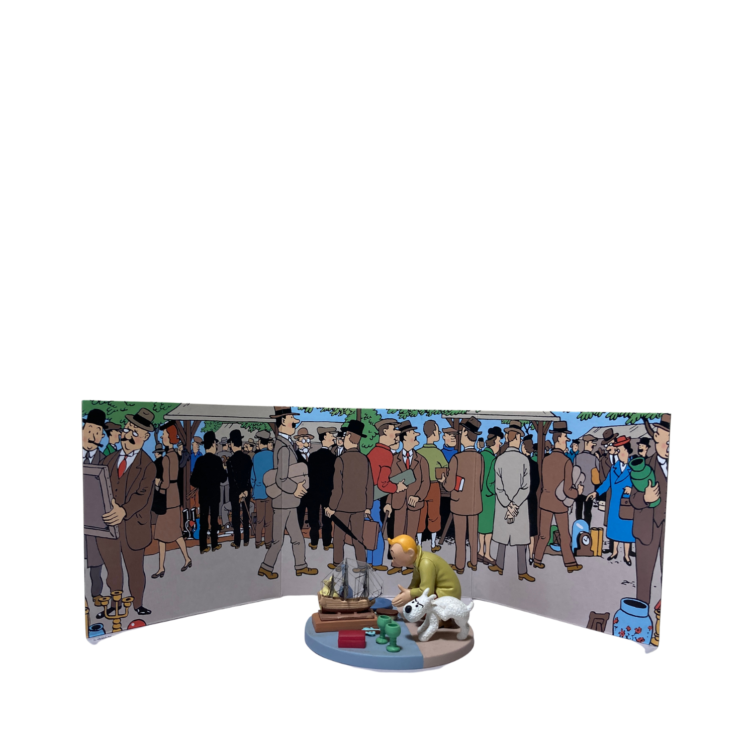 Figurines de Tintin et Milou au marché aux puces, collection Espace714, figurines de bande dessinée colorées et détaillées.