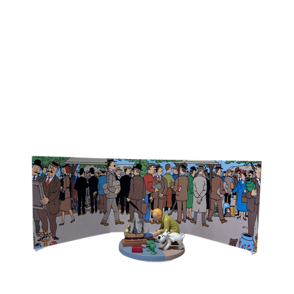 Figurines de Tintin et Milou au marché aux puces, collection Espace714, figurines de bande dessinée colorées et détaillées.
